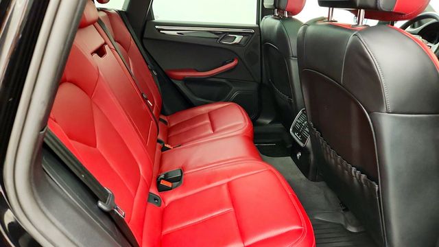 2023 Porsche Macan Base w/ Black / Bordeaux Red Leather Package & Surround View - 23079166 - 22