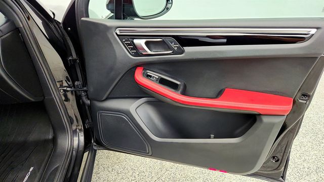 2023 Porsche Macan Base w/ Black / Bordeaux Red Leather Package & Surround View - 23079166 - 24