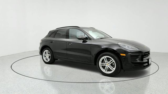2023 Porsche Macan Base w/ Black / Bordeaux Red Leather Package & Surround View - 23079166 - 2
