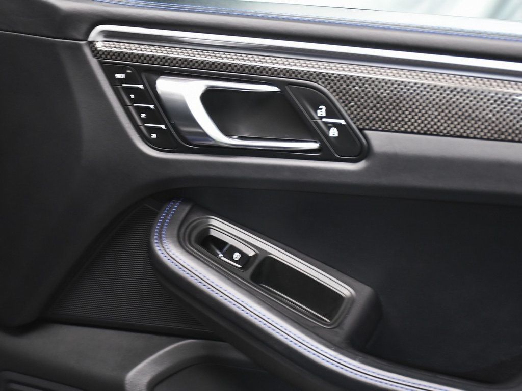 2023 Porsche Macan GTS photo 18