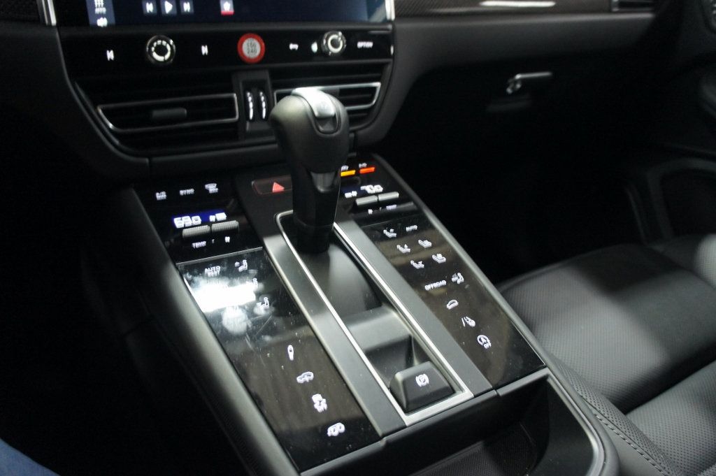 2023 Porsche Macan GTS AWD BLK/BLK - 22880362 - 42