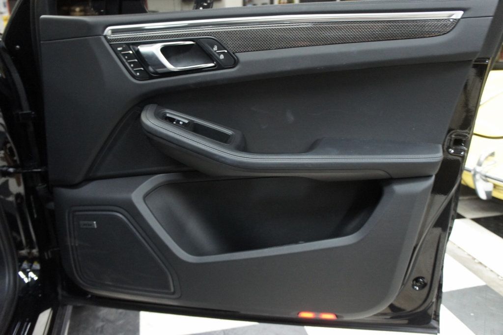 2023 Porsche Macan GTS AWD BLK/BLK - 22880362 - 57