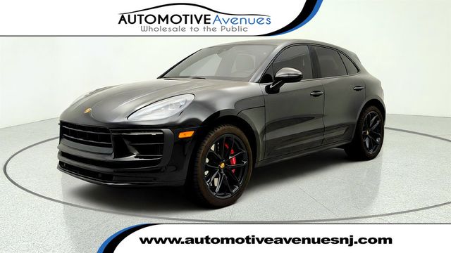 2023 Porsche Macan GTS AWD w/ Premium Pkg Plus & Sport Chrono - 23069435 - 0