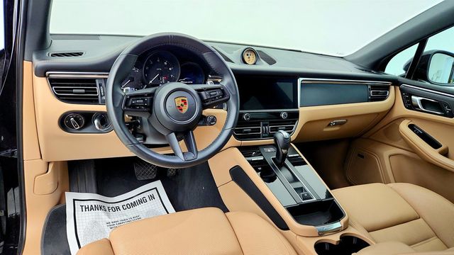 2023 Porsche Macan GTS AWD w/ Premium Pkg Plus & Sport Chrono - 23069435 - 12