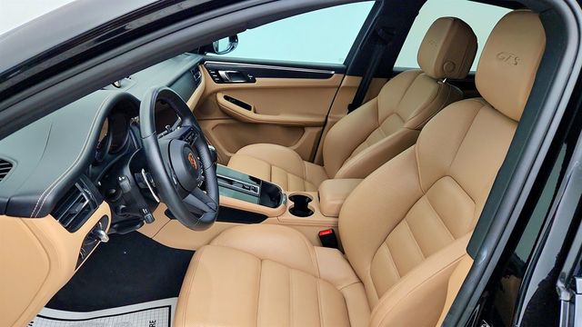 2023 Porsche Macan GTS AWD w/ Premium Pkg Plus & Sport Chrono - 23069435 - 19