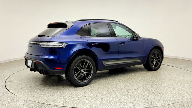 2023 Porsche Macan Macan T AWD w/ PDK Transmission & Sport-Tuned Chassis - 23040028 - 4