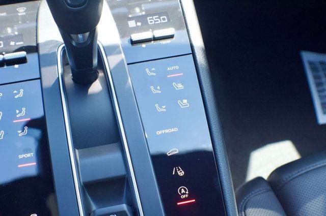2023 Porsche Macan MSRP$72280/PremiumPkgPlus/Heated&CooledSeats/PanoramicRoof/NAV - 23022634 - 32