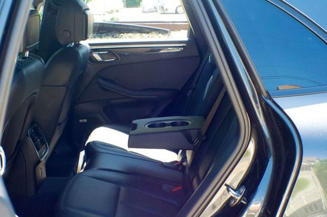 2023 Porsche Macan MSRP$72280/PremiumPkgPlus/Heated&CooledSeats/PanoramicRoof/NAV - 23022634 - 45