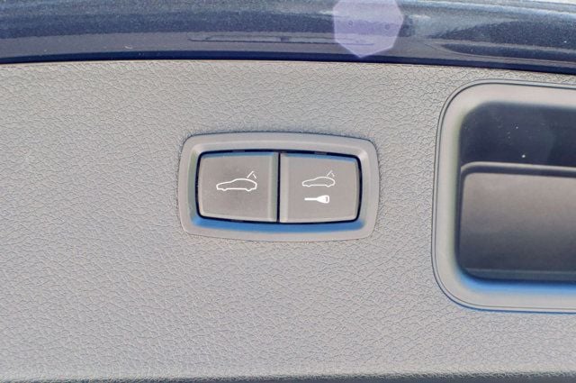 2023 Porsche Macan MSRP$72280/PremiumPkgPlus/Heated&CooledSeats/PanoramicRoof/NAV - 23022634 - 53