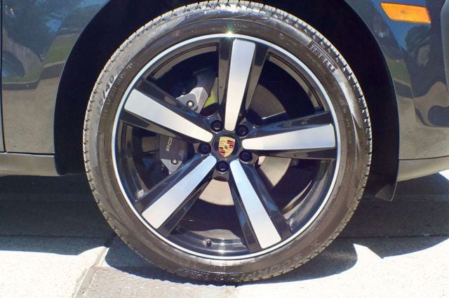 2023 Porsche Macan MSRP$72280/PremiumPkgPlus/Heated&CooledSeats/PanoramicRoof/NAV - 23022634 - 56