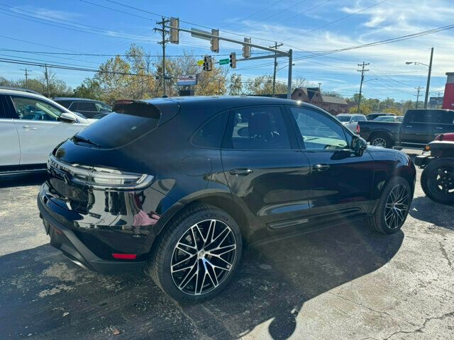 2023 Porsche Macan MSRP$77380/PremiumPlusPkg/PanoramicRoof/Heated&CooledSeats - 22666444 - 4