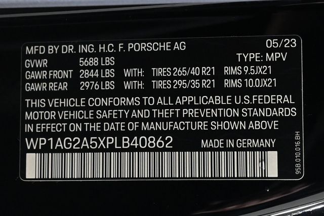 2023 Porsche Macan S - 22974224 - 32
