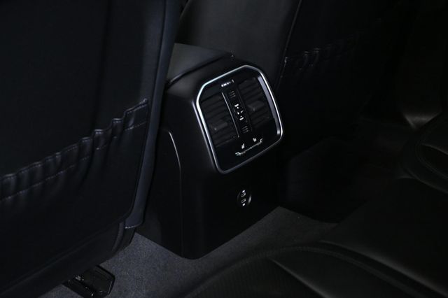 2023 Porsche Macan S - 22996372 - 20