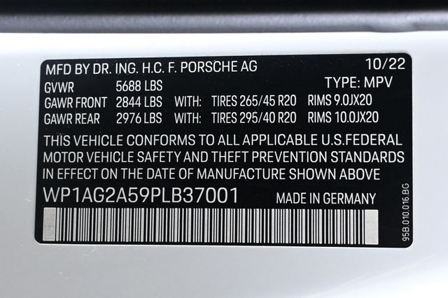 2023 Porsche Macan S - 22996372 - 30