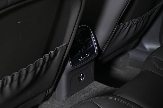 2023 Porsche Macan S - 23005898 - 19