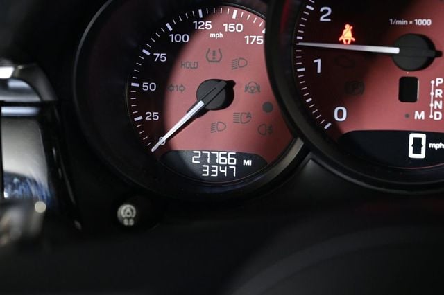 2023 Porsche Macan S - 23033806 - 13