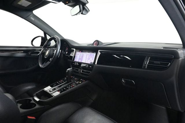2023 Porsche Macan S - 23033806 - 16