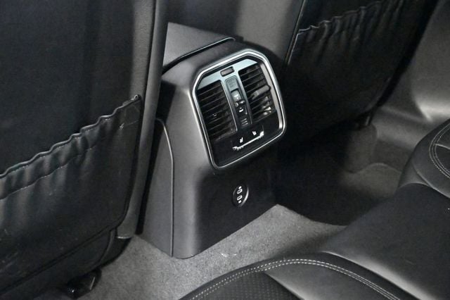 2023 Porsche Macan S - 23033806 - 19