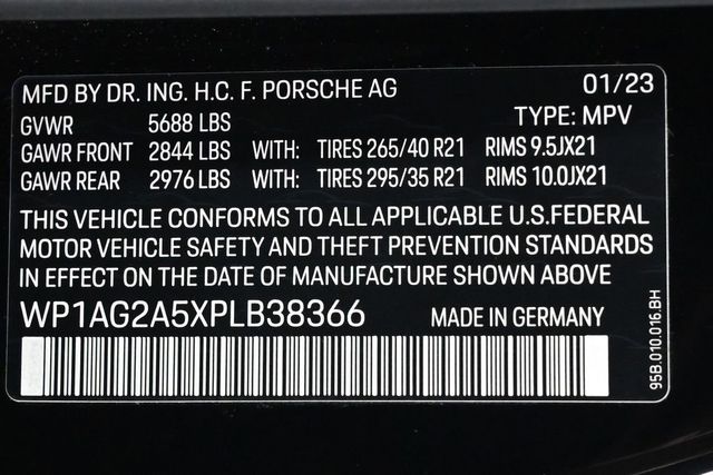 2023 Porsche Macan S - 23033806 - 27