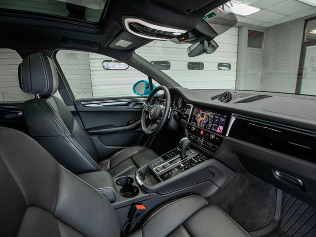 2023 Porsche Macan S AWD - 22982266 - 17