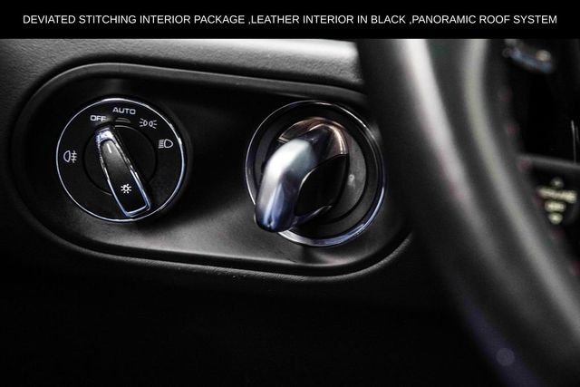 2023 Porsche Macan S AWD - 23064121 - 35