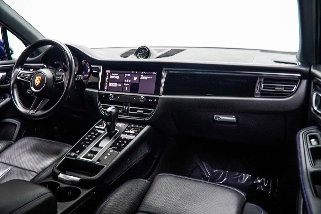 Porsche Macan photo 22