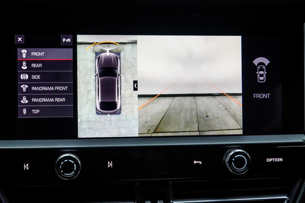 Porsche Macan photo 31