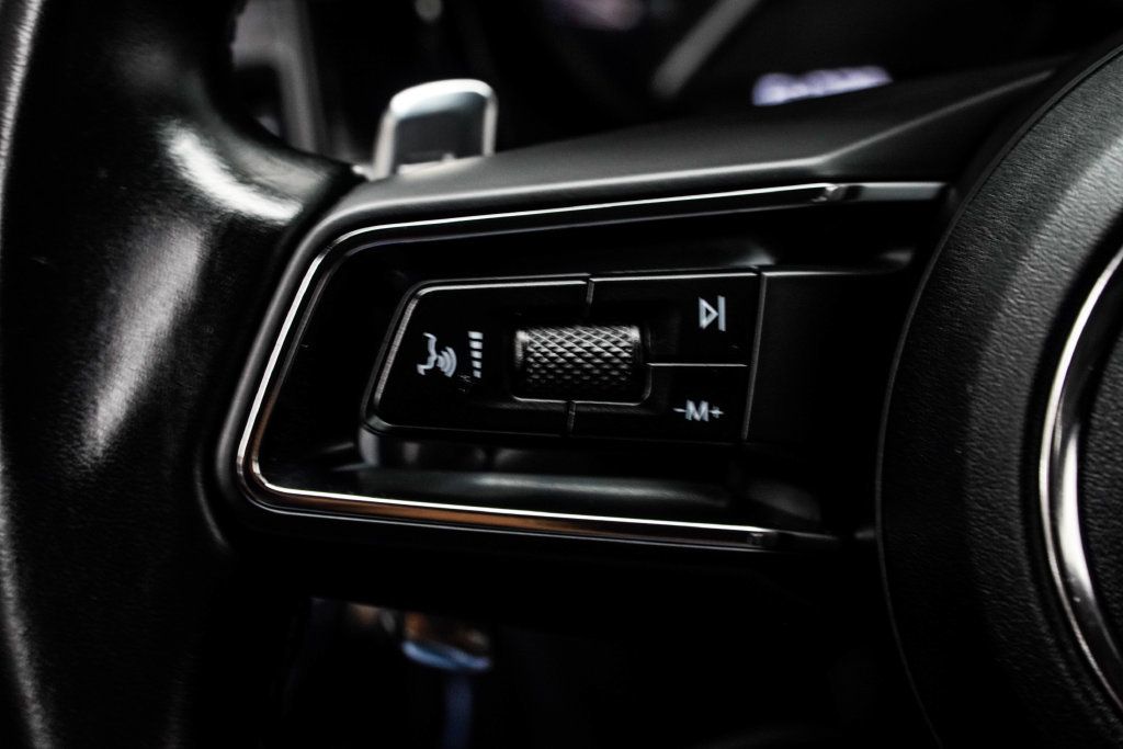 Porsche Macan photo 34
