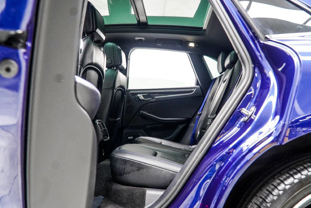 Porsche Macan photo 45