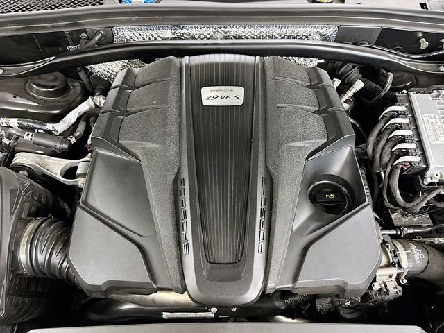 2023 Porsche Macan S AWD - 23037987 - 28