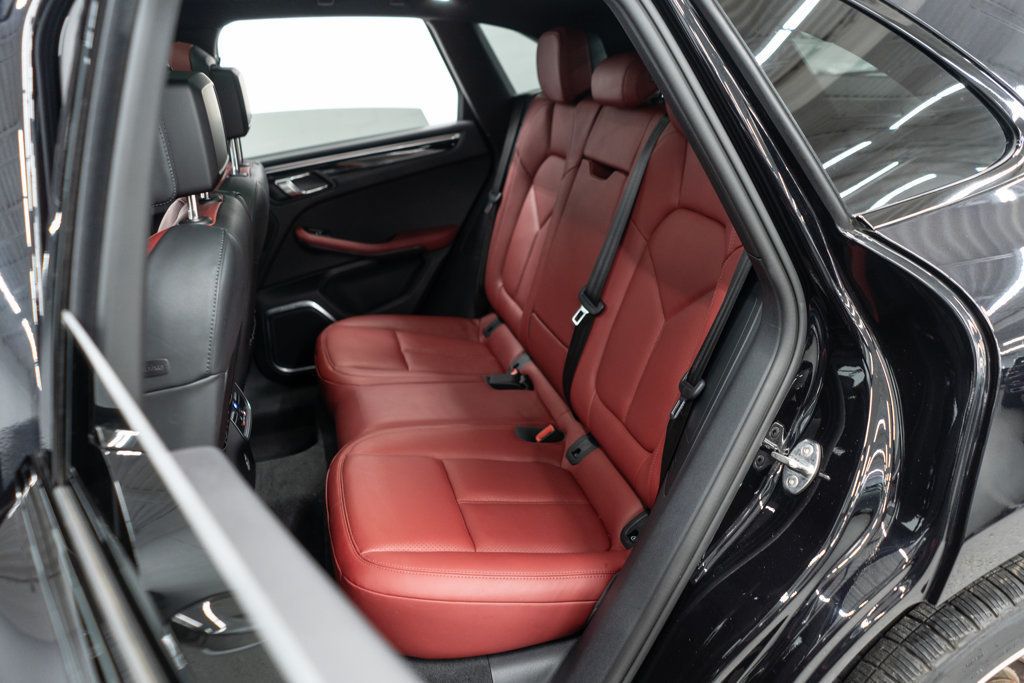 2023 Porsche Macan S photo 16