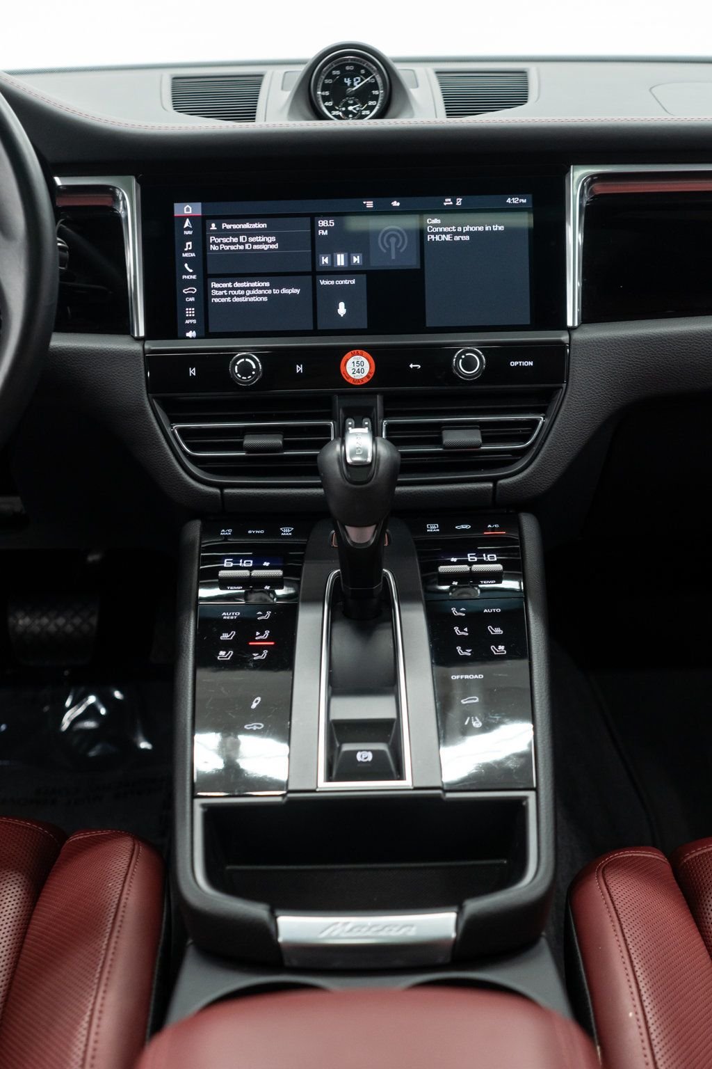 2023 Porsche Macan S photo 22