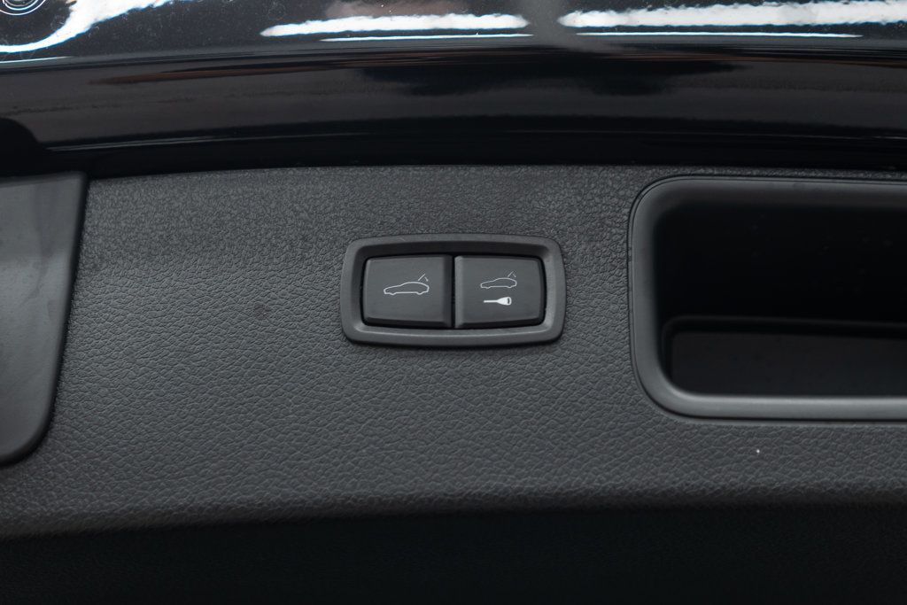 2023 Porsche Macan S photo 31