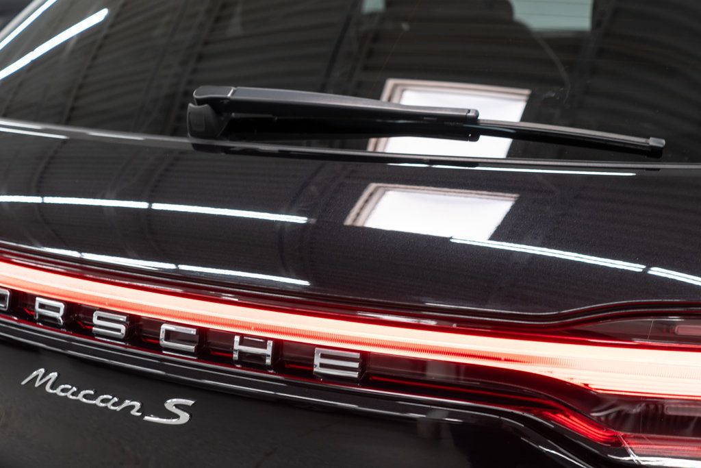 2023 Porsche Macan S photo 43