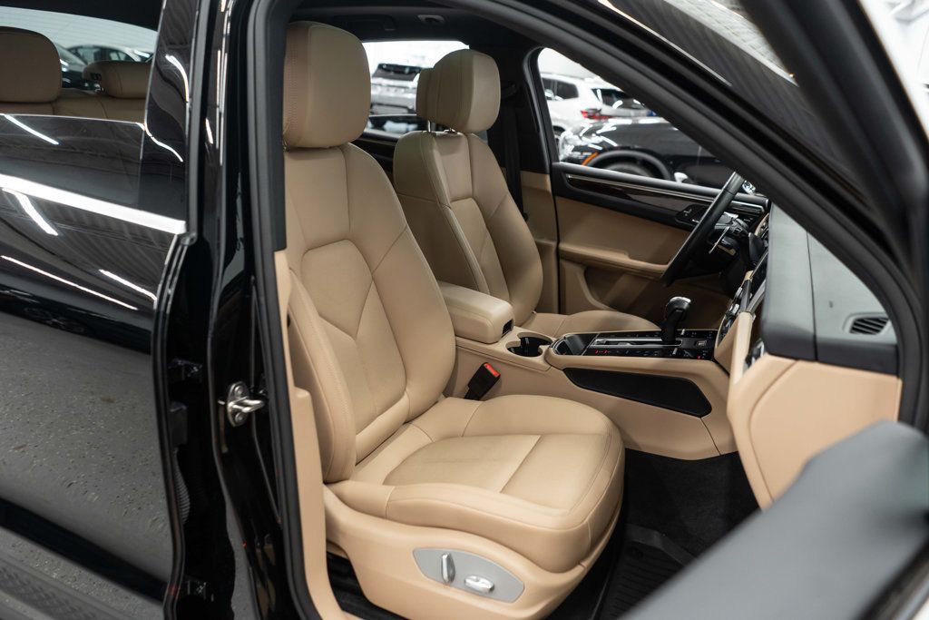Porsche Macan photo 11