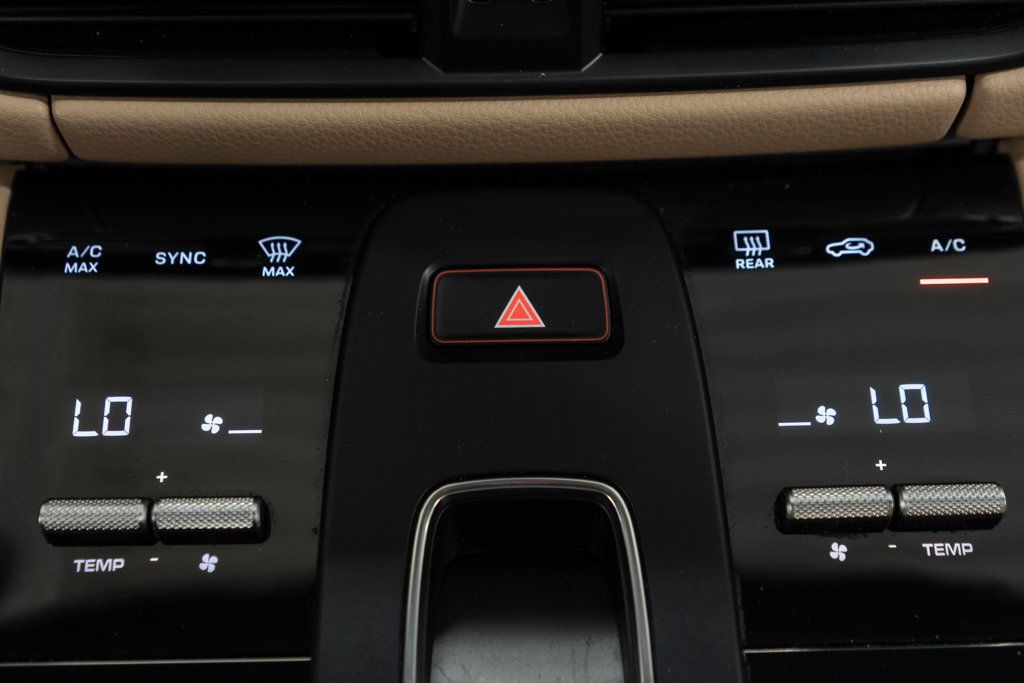 Porsche Macan photo 27