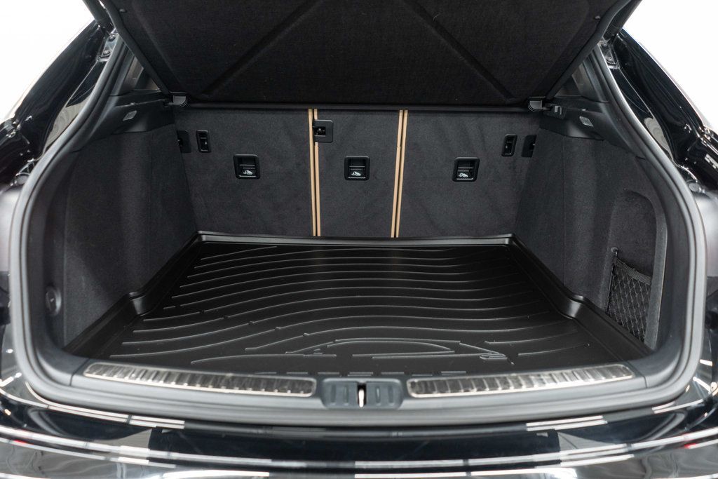 Porsche Macan photo 31