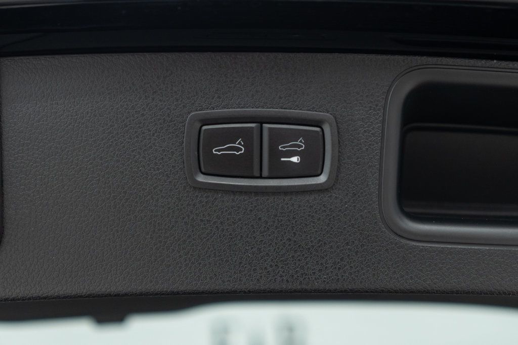 Porsche Macan photo 32