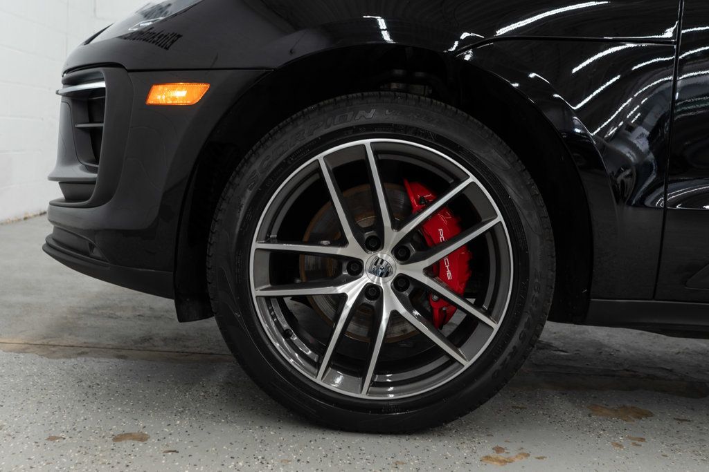 Porsche Macan photo 33