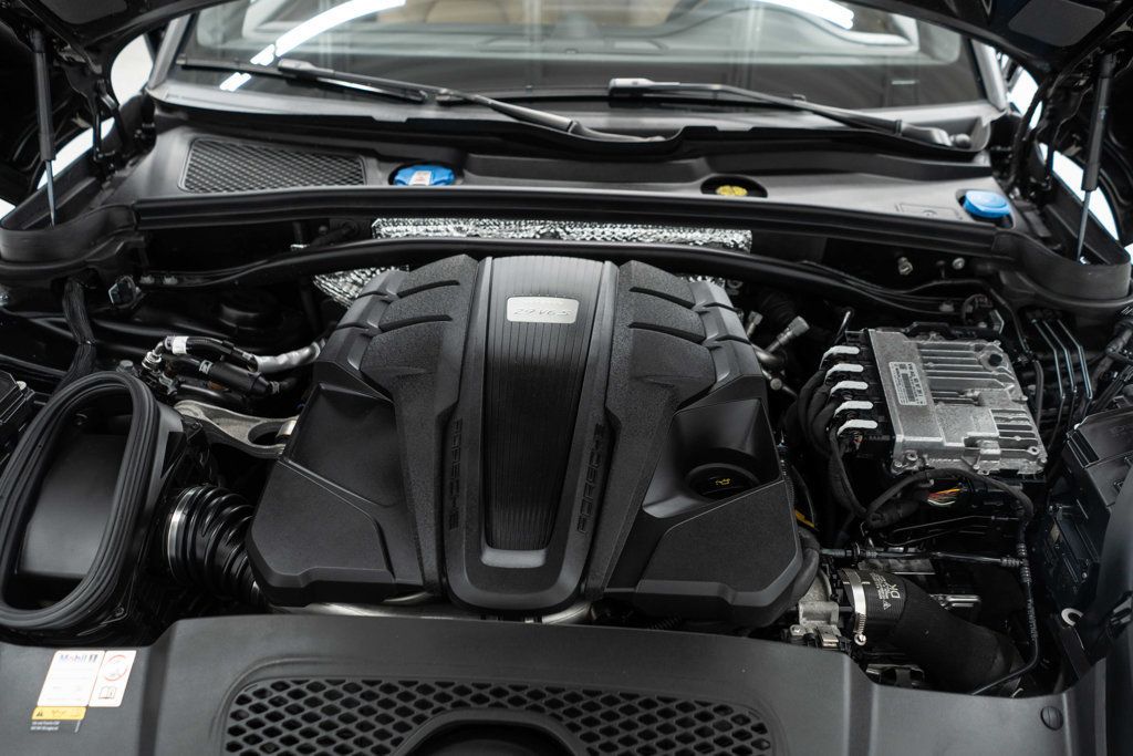 Porsche Macan photo 39
