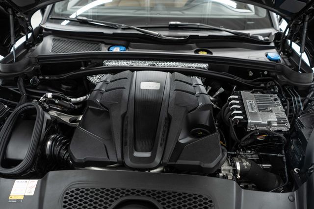 2023 Porsche Macan S AWD - 23086509 - 38