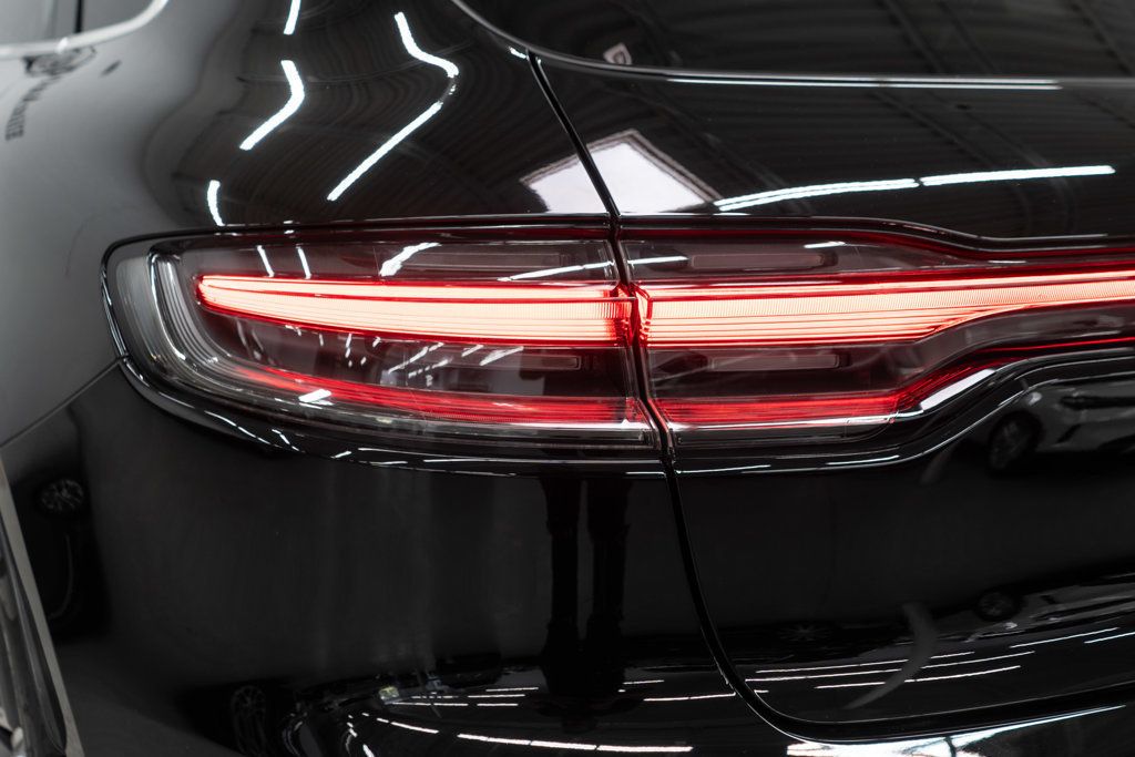 Porsche Macan photo 43