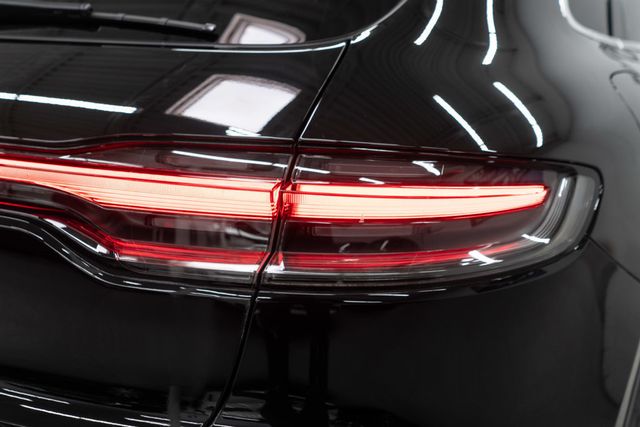 2023 Porsche Macan S AWD - 23086509 - 44