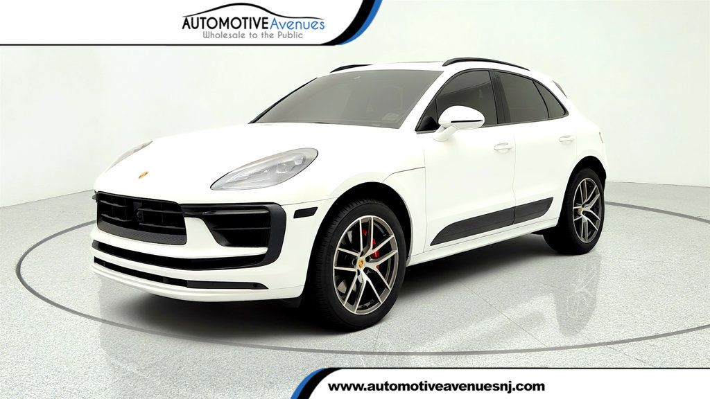 2023 Porsche Macan S AWD w/ Premium Package Plus & Air Suspension - 23047041 | Video 1