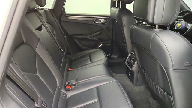 2023 Porsche Macan S AWD w/ Premium Package Plus & Air Suspension - 23047041 - 22