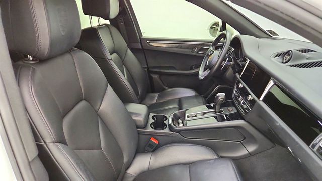2023 Porsche Macan S AWD w/ Premium Package Plus & Air Suspension - 23047041 - 23