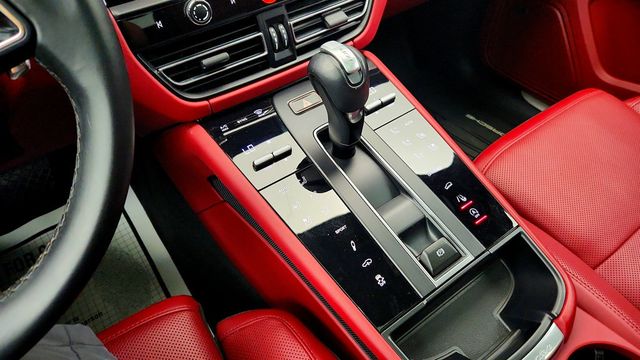 2023 Porsche Macan S AWD w/ Premium Package Plus & Air Suspension - 23052649 - 16