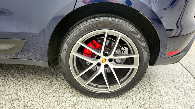 2023 Porsche Macan S AWD w/ Premium Package Plus & Air Suspension - 23052649 - 8