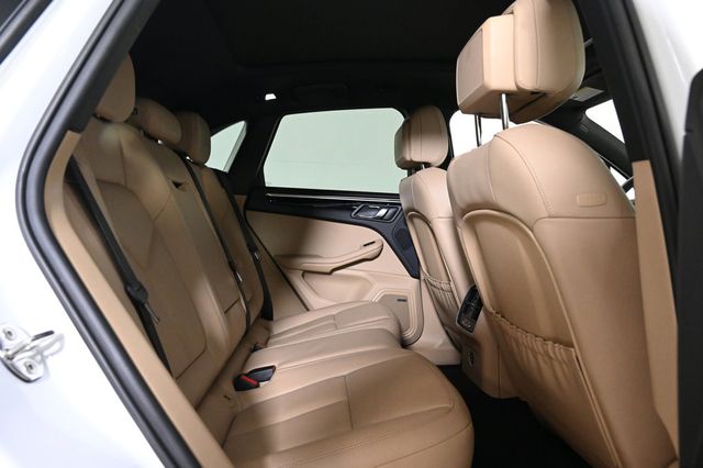 2023 Porsche Macan T - 22953535 - 18