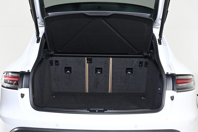 2023 Porsche Macan T - 22953535 - 23